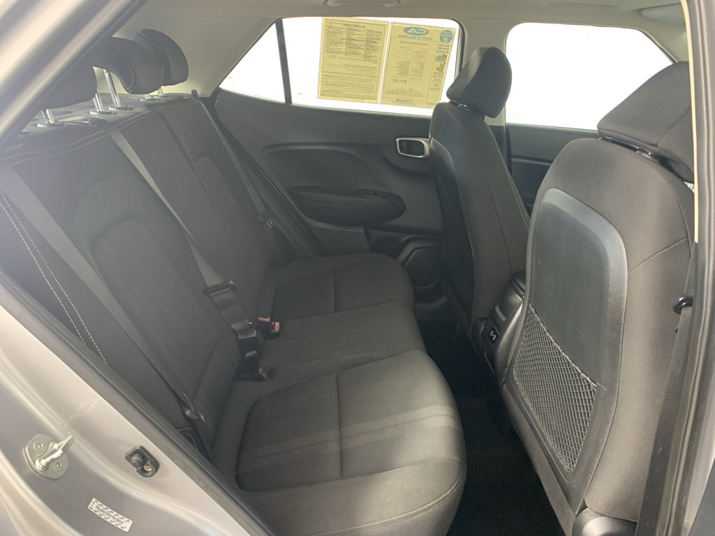 Used 2024 Hyundai Venue SEL FWD image 35