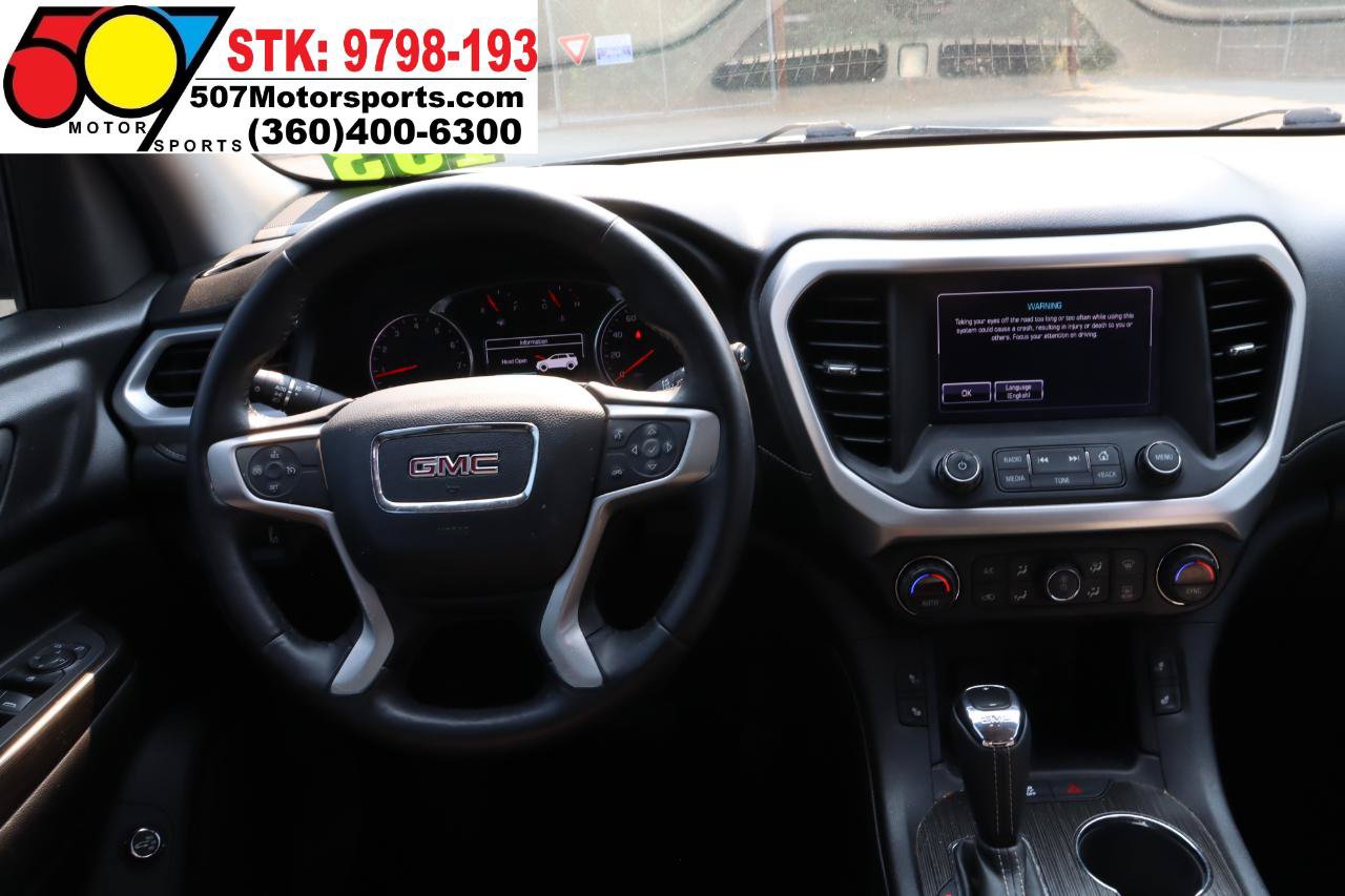 Used 2017 GMC Acadia SLT AWD/4WD image 18