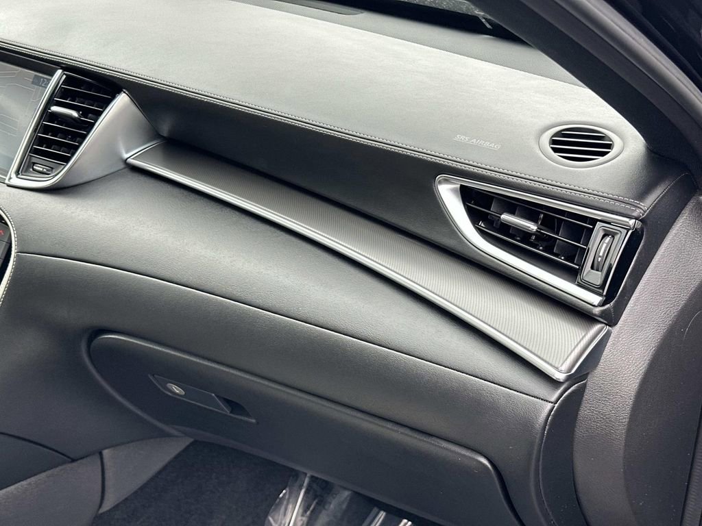 Certified 2025 INFINITI QX55 Essential image 40
