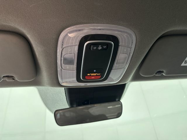 Used 2022 Hyundai Elantra SEL w/ Preferred Accessory Package FWD image 24