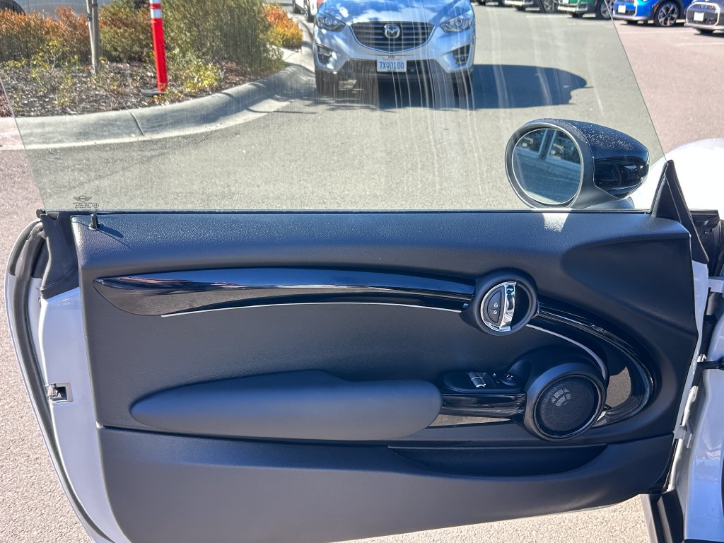 Used 2023 MINI Cooper SE FWD image 11