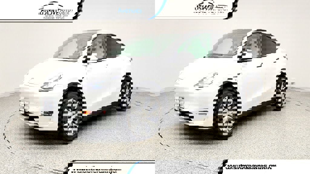 Used 2021 Tesla Model Y Long Range image 1