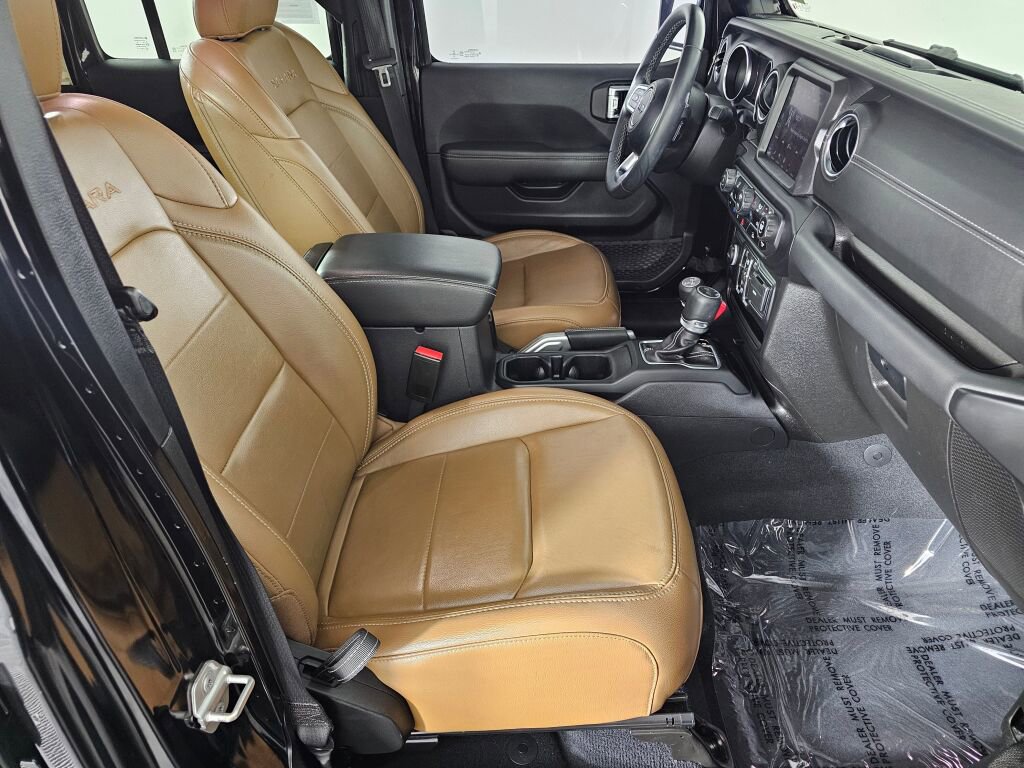 Used 2022 Jeep Wrangler Unlimited Sahara 4xe image 42