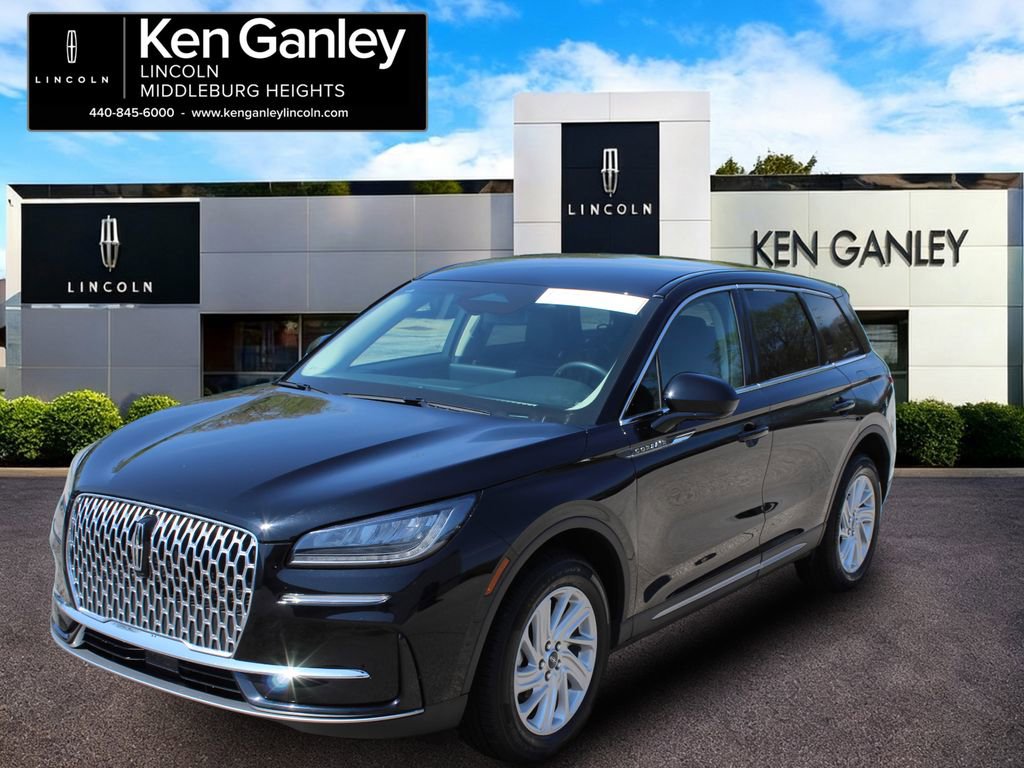 Used 2024 Lincoln Corsair AWD image 3