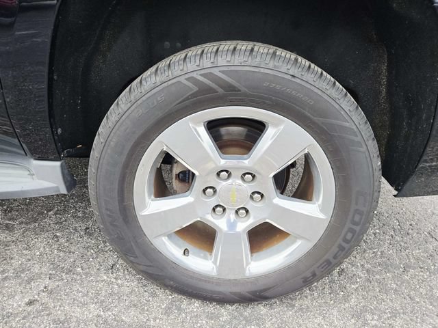 Used 2015 Chevrolet Suburban LT RWD image 20