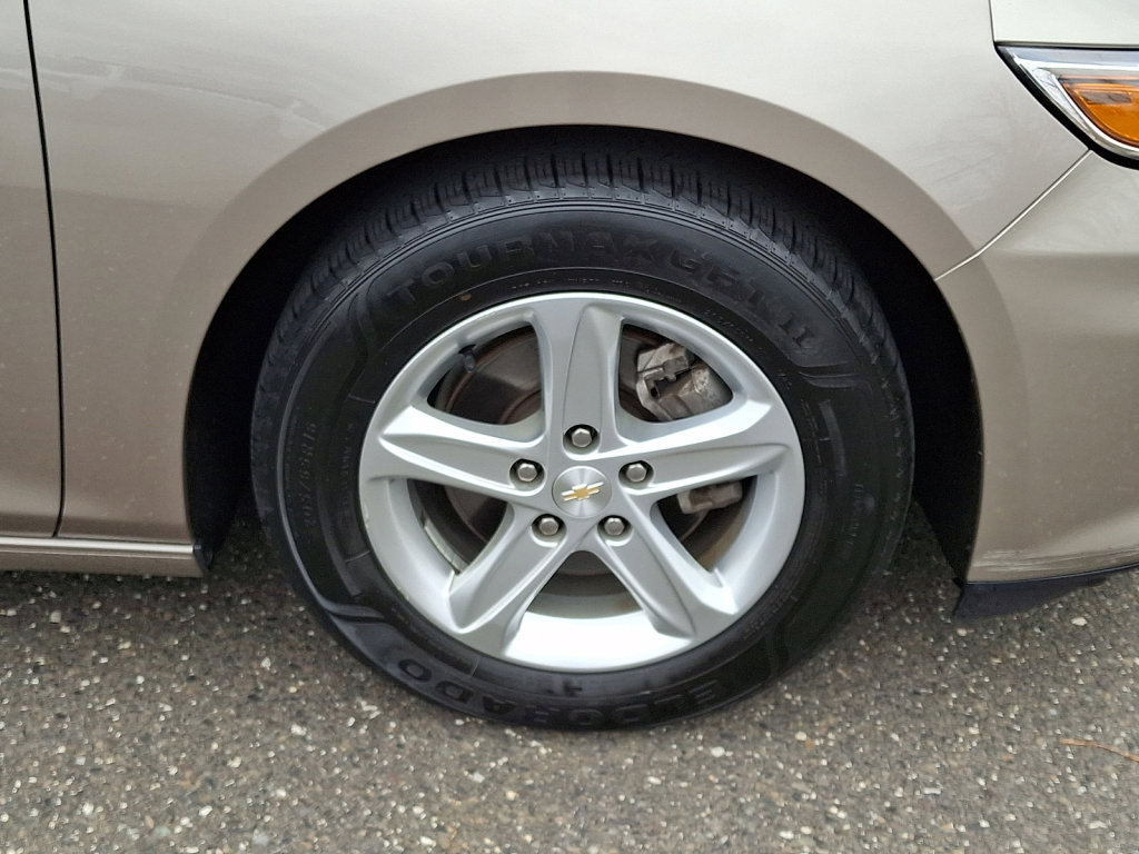 Used 2023 Chevrolet Malibu LT image 9