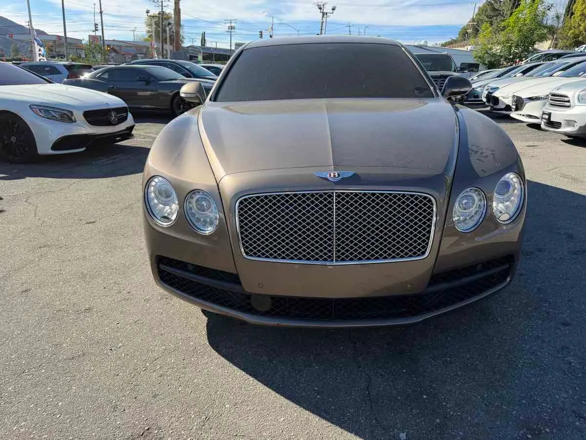 Used 2015 Bentley Flying Spur V8 AWD/4WD image 2