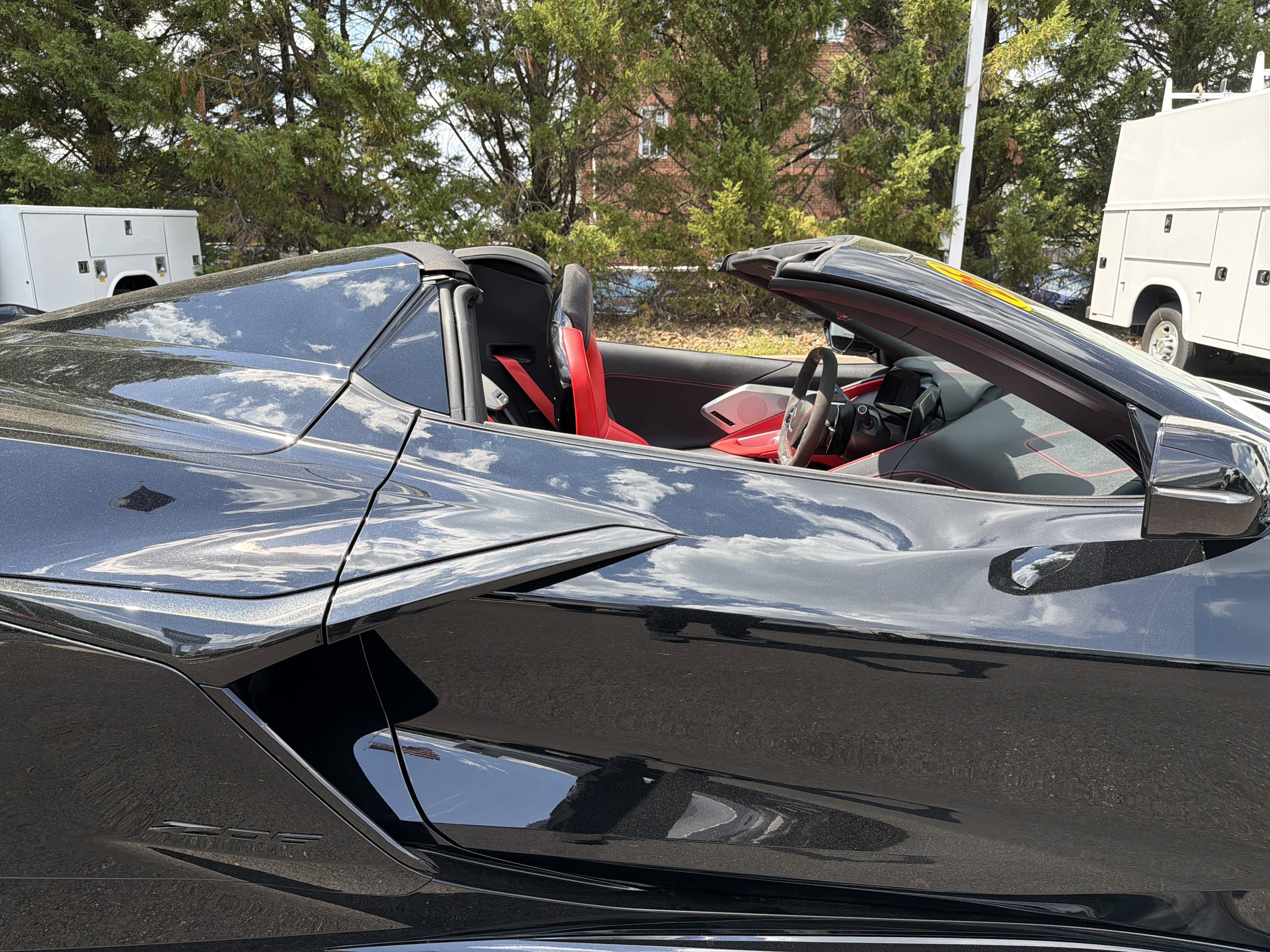 Used 2025 Chevrolet Corvette Z06 RWD image 28