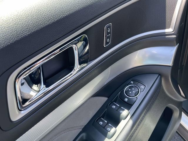 Certified 2017 Ford Explorer XLT w/ Equipment Group 202A image 14