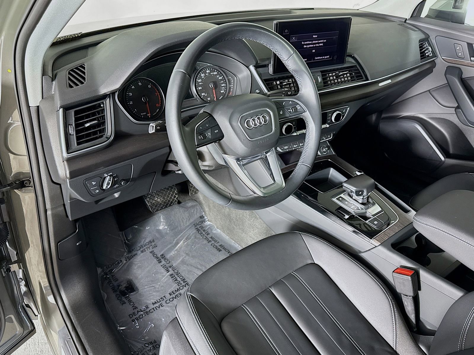 Certified 2023 Audi Q5 2.0T Premium w/ Convenience Package image 9