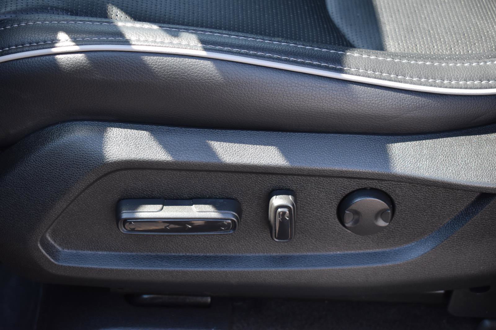 Used 2023 Honda Pilot Elite image 24