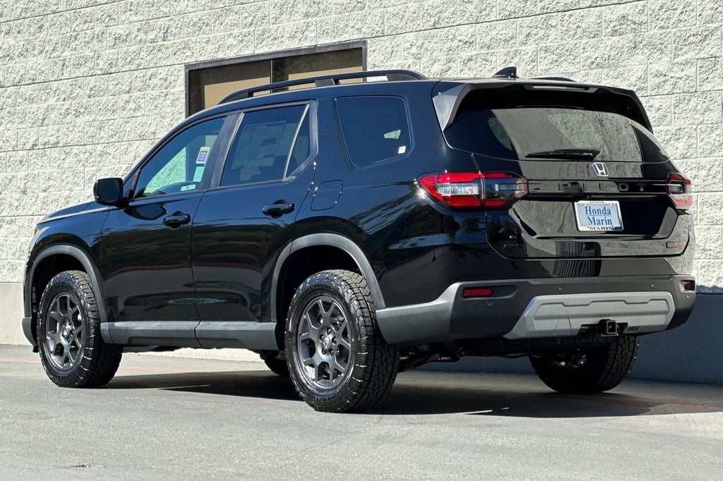 New 2025 Honda Pilot TrailSport image 6