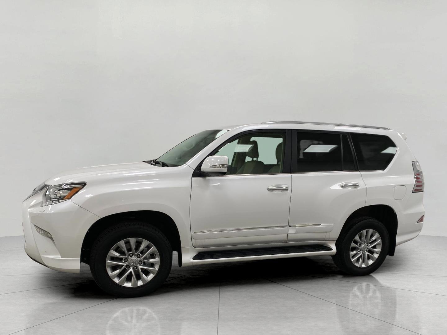 Used 2018 Lexus GX 460 Premium w/ Premium Package image 8