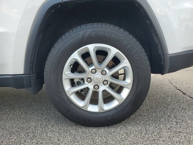 Certified 2021 Jeep Grand Cherokee Laredo X AWD/4WD image 14