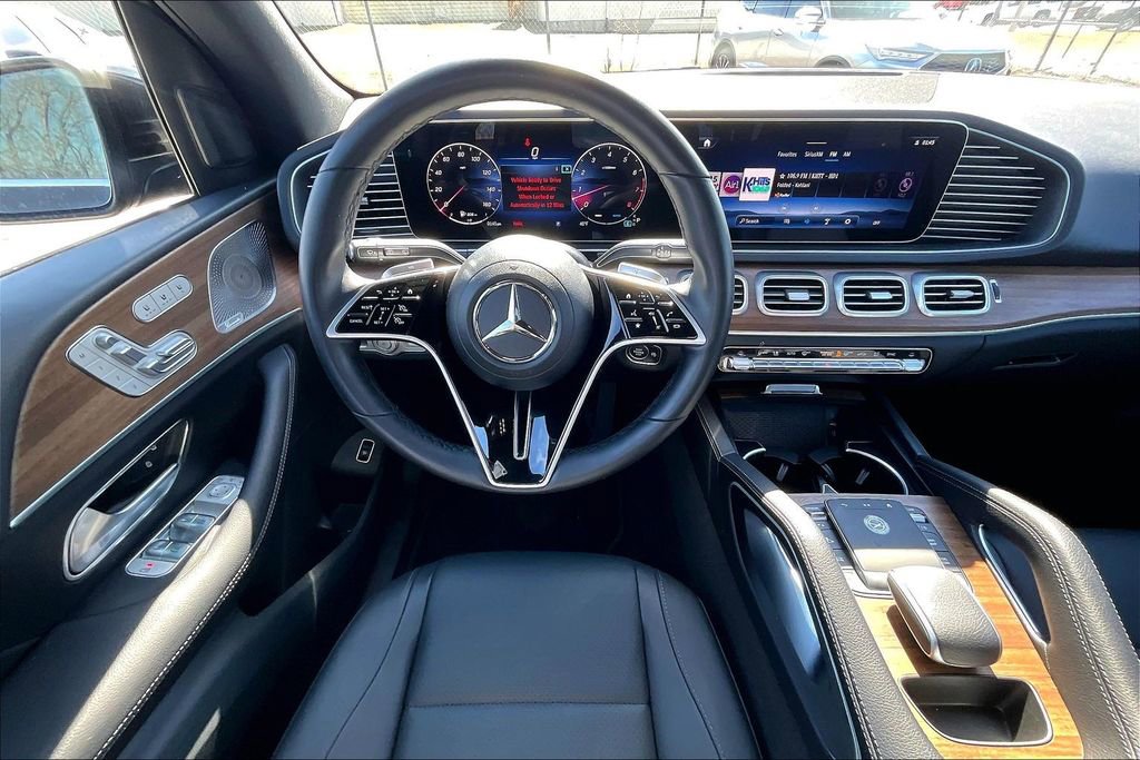 Used 2025 Mercedes-Benz GLE 350 4MATIC image 8