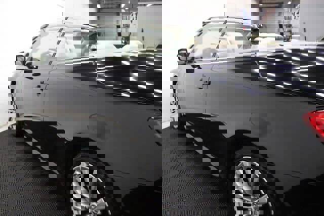 Used 2010 INFINITI G37 Sport w/ Premium Pkg image 10