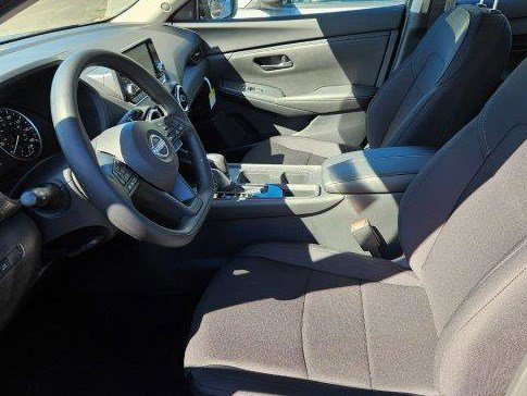 Used 2025 Nissan Sentra S image 4