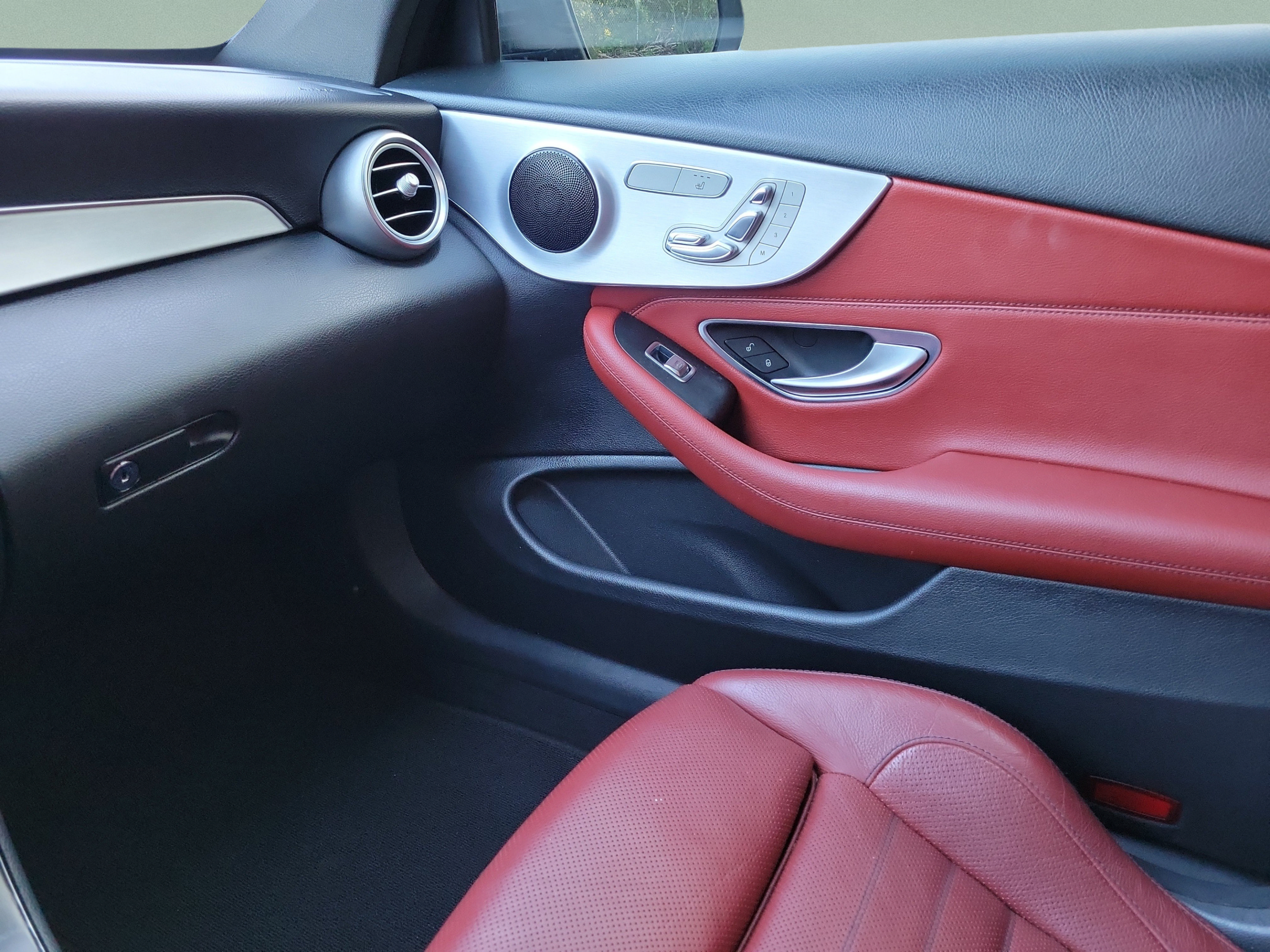 Used 2018 Mercedes-Benz C 300 Coupe image 22