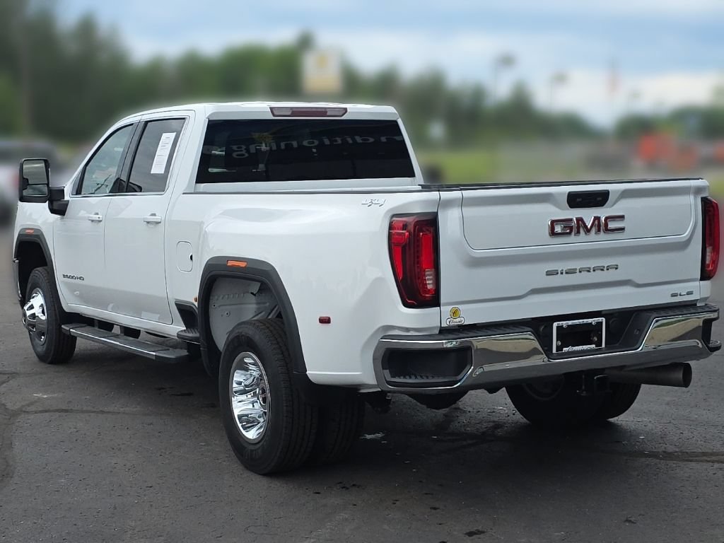 Used 2023 GMC Sierra 3500 SLE AWD/4WD image 4