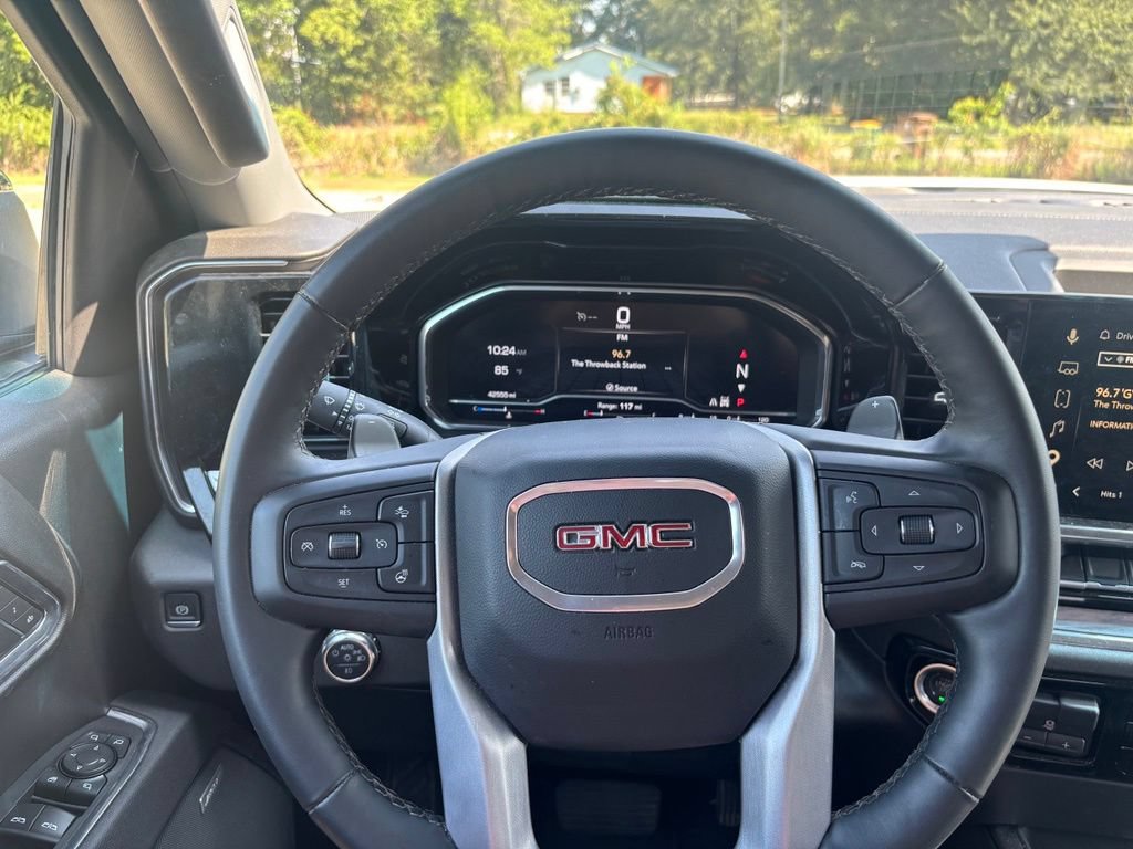 Used 2025 GMC Sierra 1500 SLT w/ SLT Premium Package AWD/4WD image 27