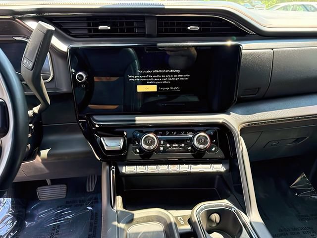 Used 2024 GMC Sierra 2500 AT4 w/ AT4 Preferred Package AWD/4WD image 28