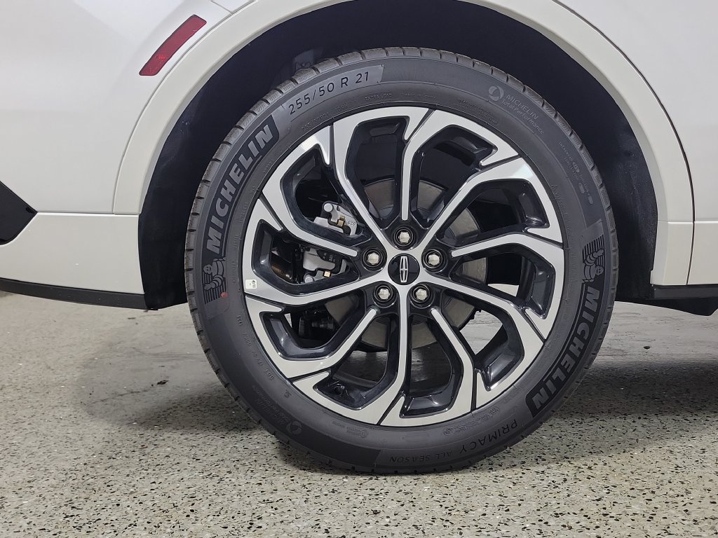 New 2026 Lincoln Nautilus Reserve AWD/4WD image 5