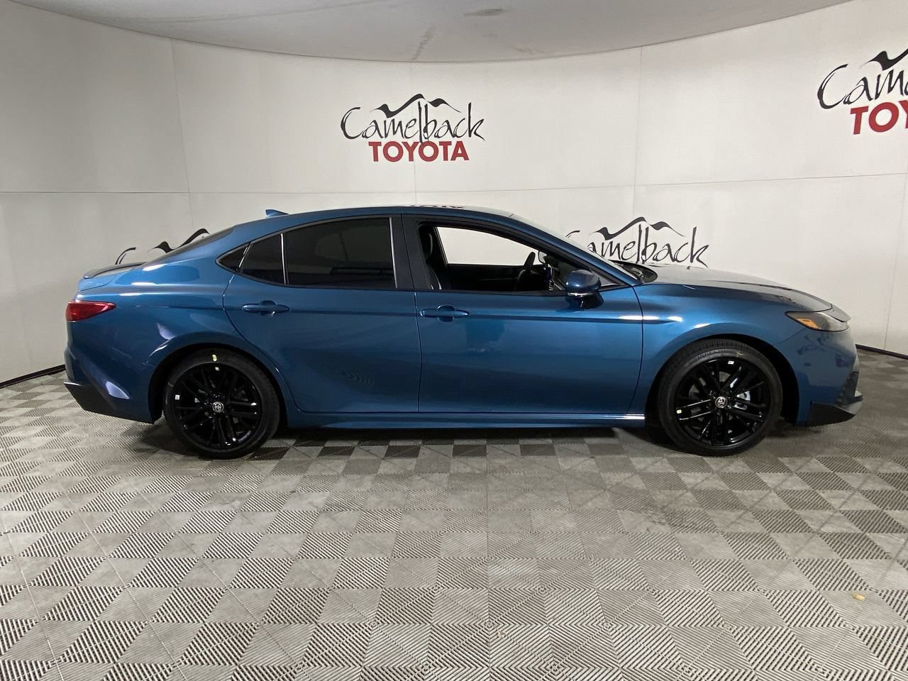 New 2026 Toyota Camry SE FWD image 8