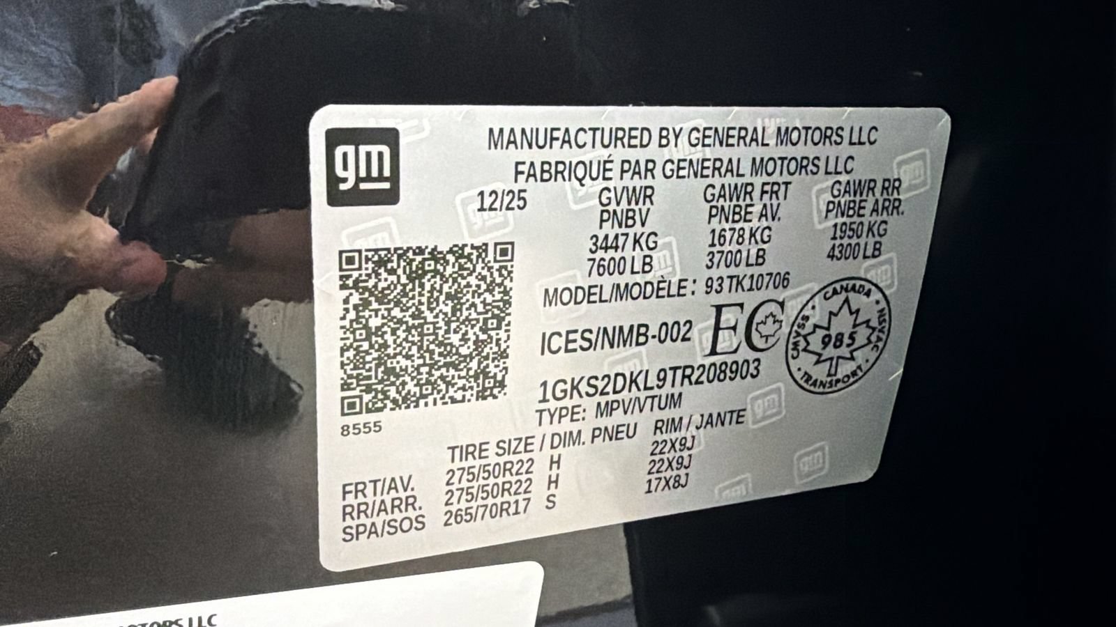 Used 2026 GMC Yukon Denali w/ Sun & Power Step Package AWD/4WD image 40