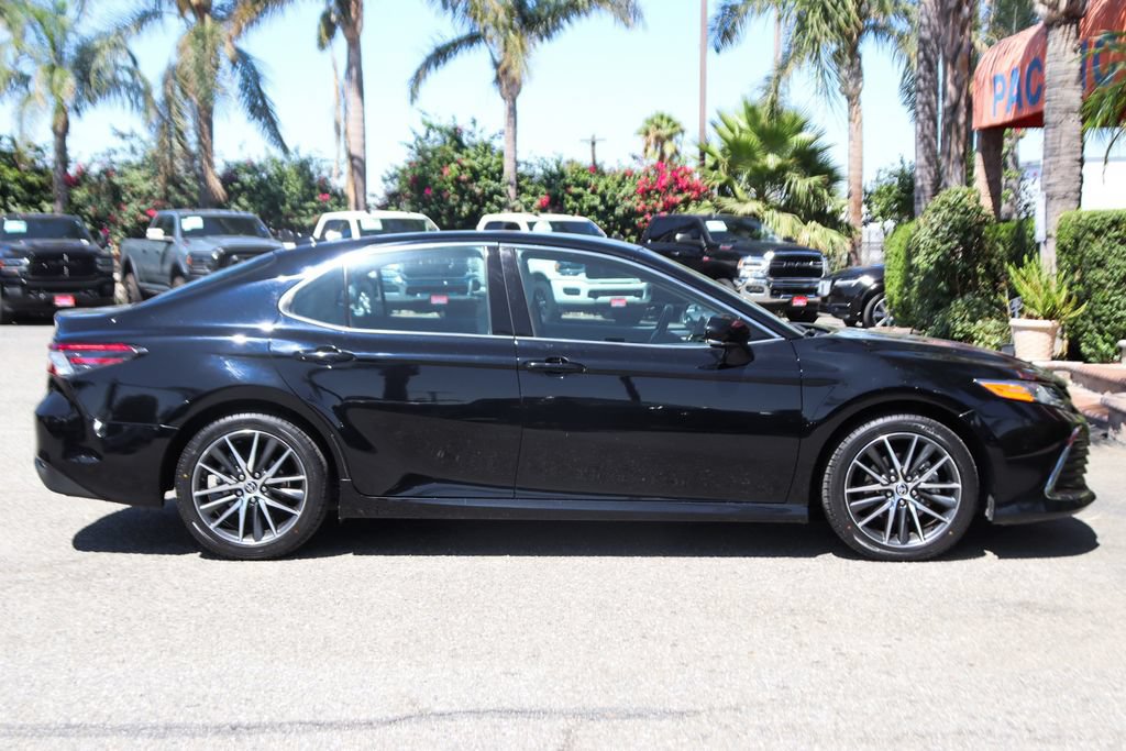Used 2023 Toyota Camry XLE FWD image 12