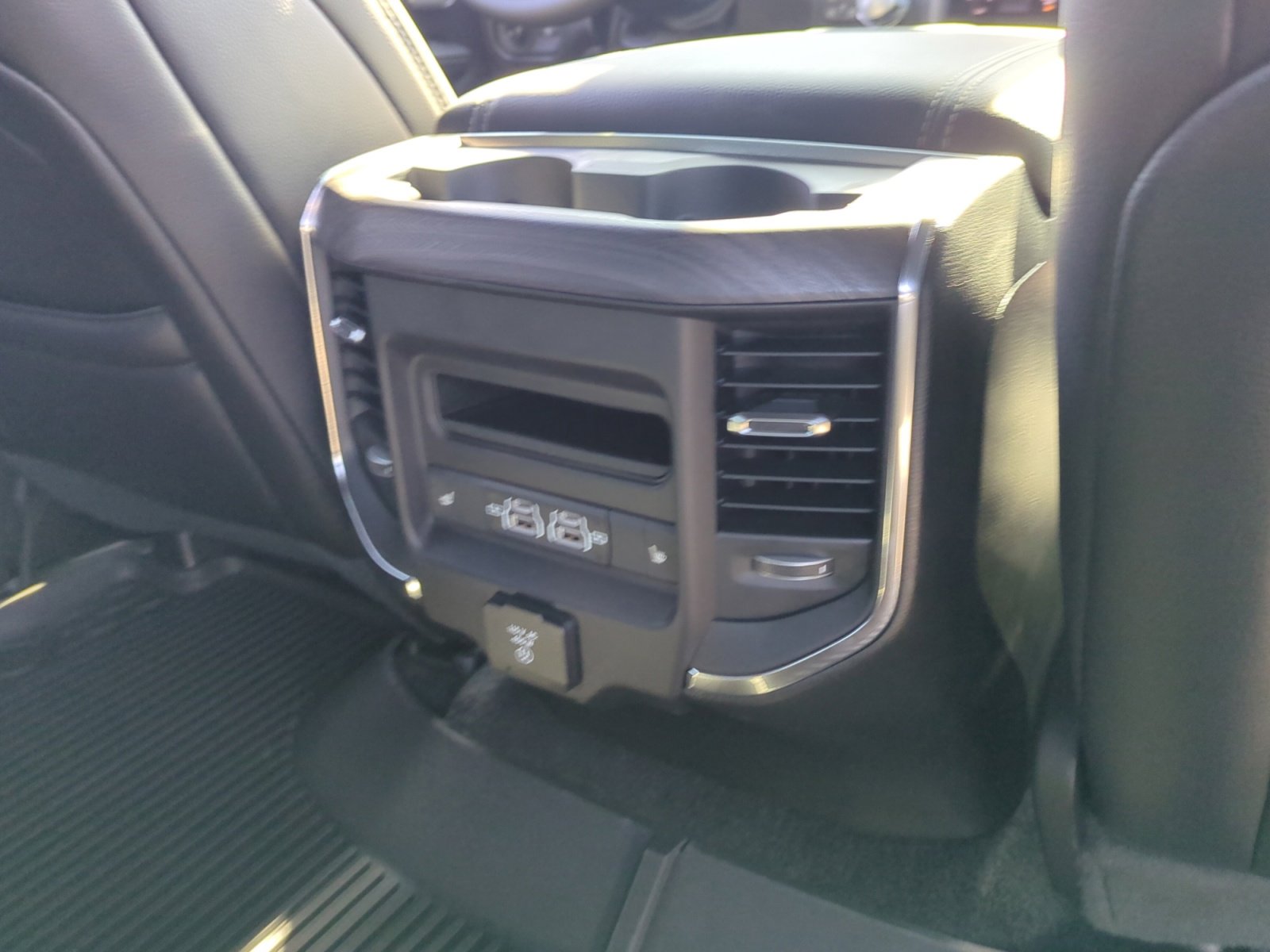 New 2026 RAM 1500 Laramie w/ Night Edition image 32