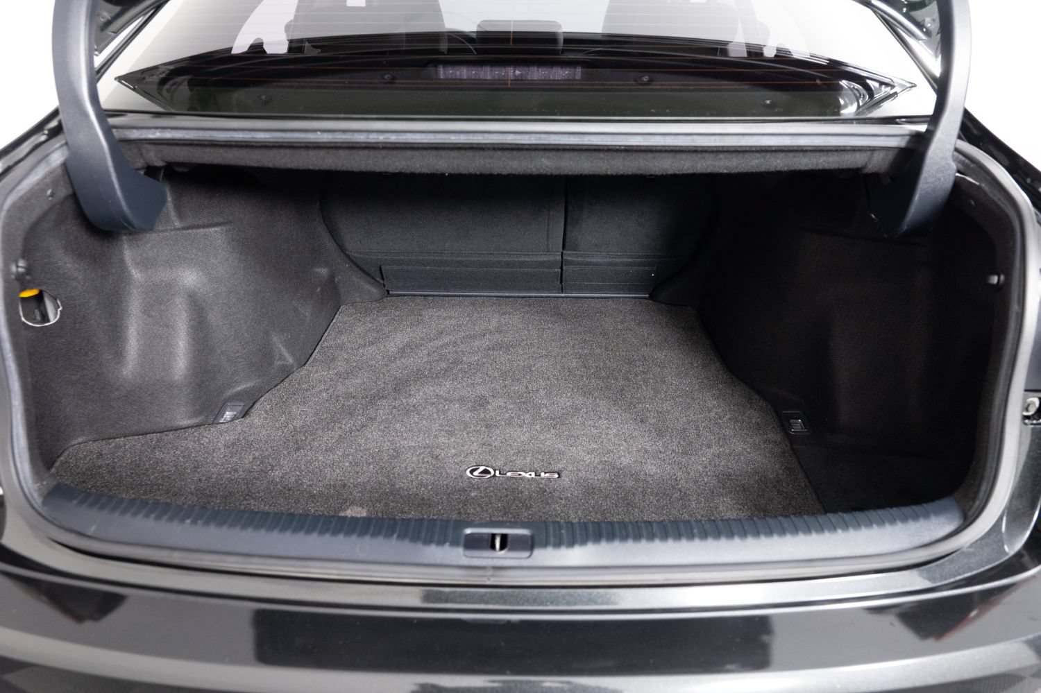 Used 2017 Lexus IS 200t RWD image 19
