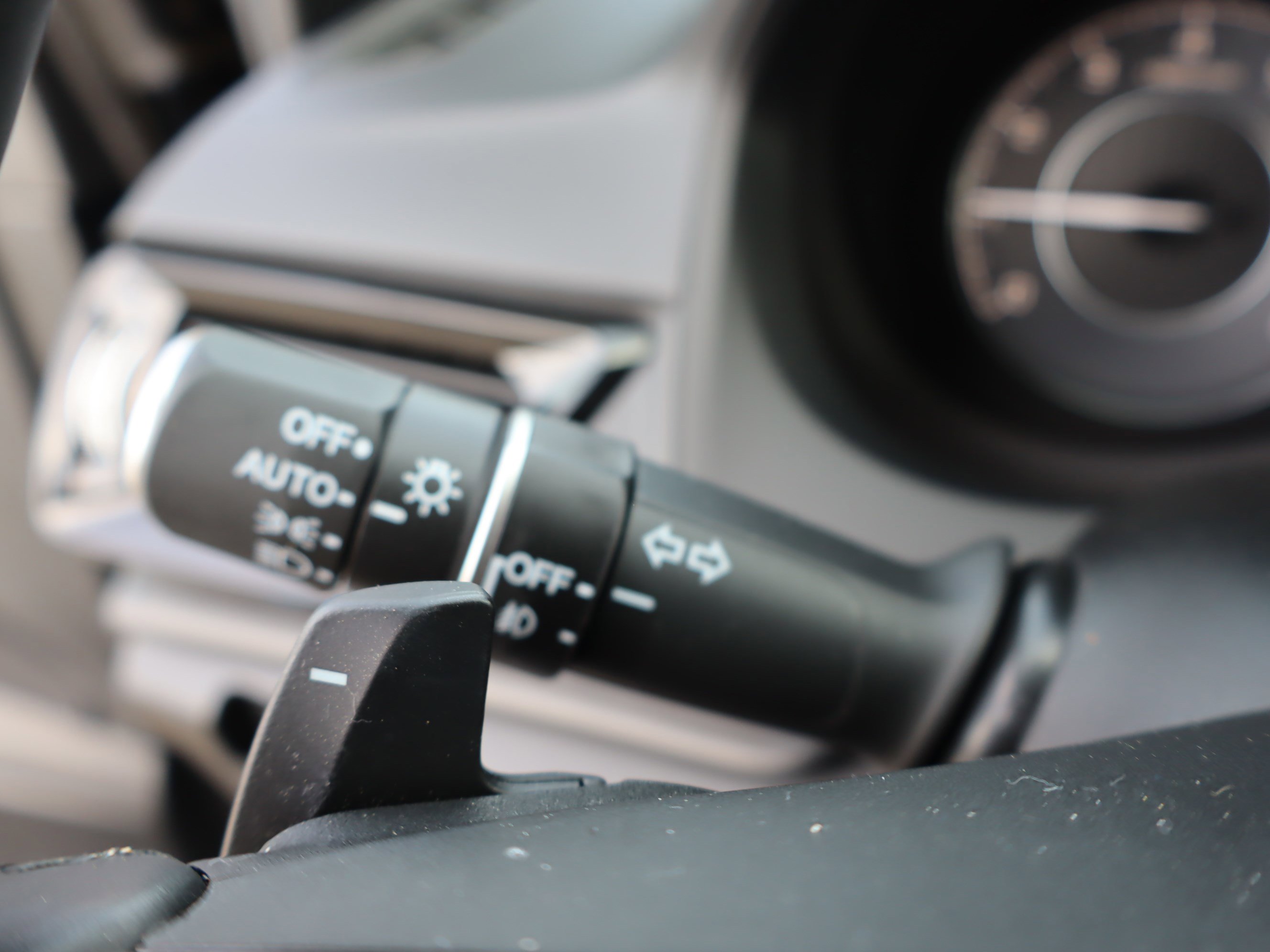 Used 2025 Acura RDX SH-AWD w/ Advance Package image 22