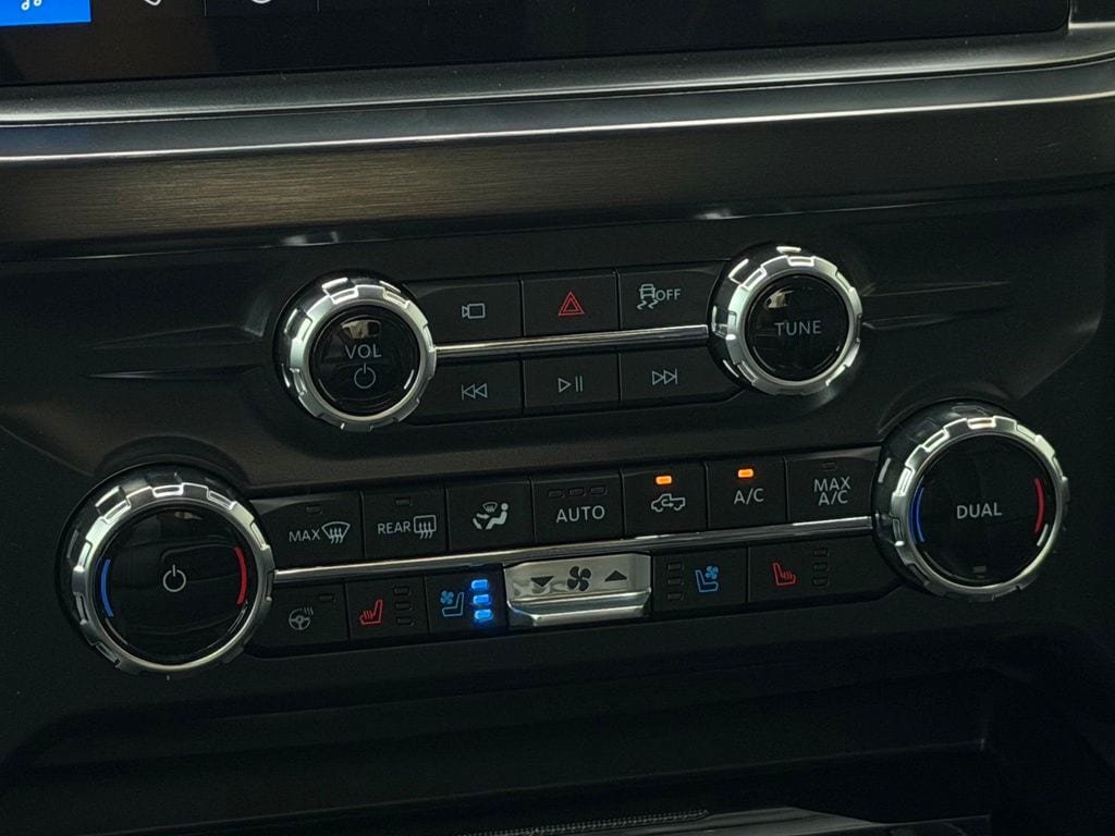 New 2026 Ford F250 Lariat AWD/4WD image 15