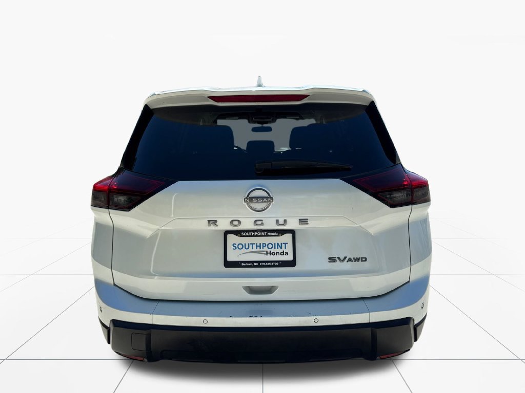 Used 2024 Nissan Rogue SV AWD/4WD image 7