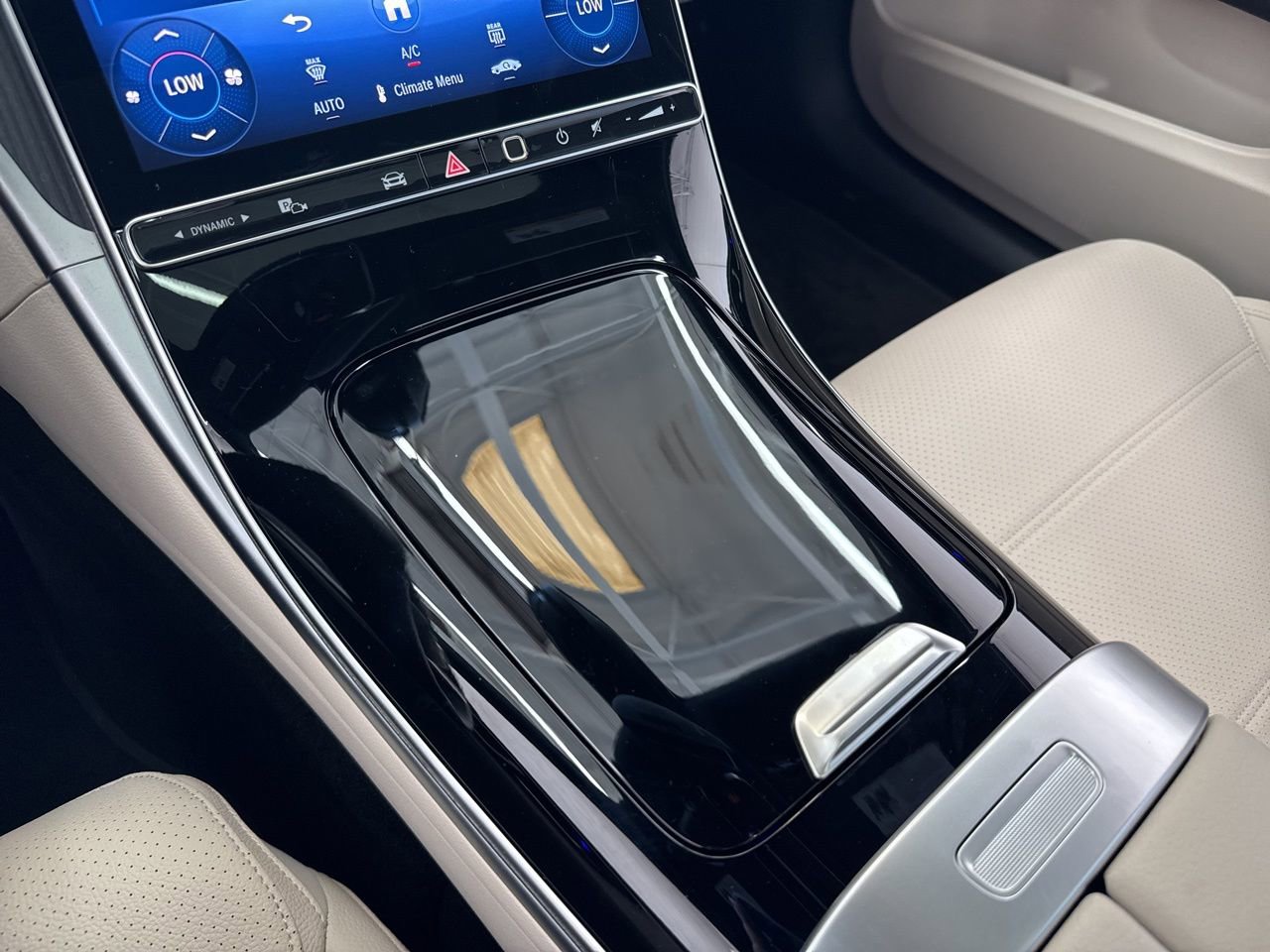 Used 2025 Mercedes-Benz C 300 Sedan image 28