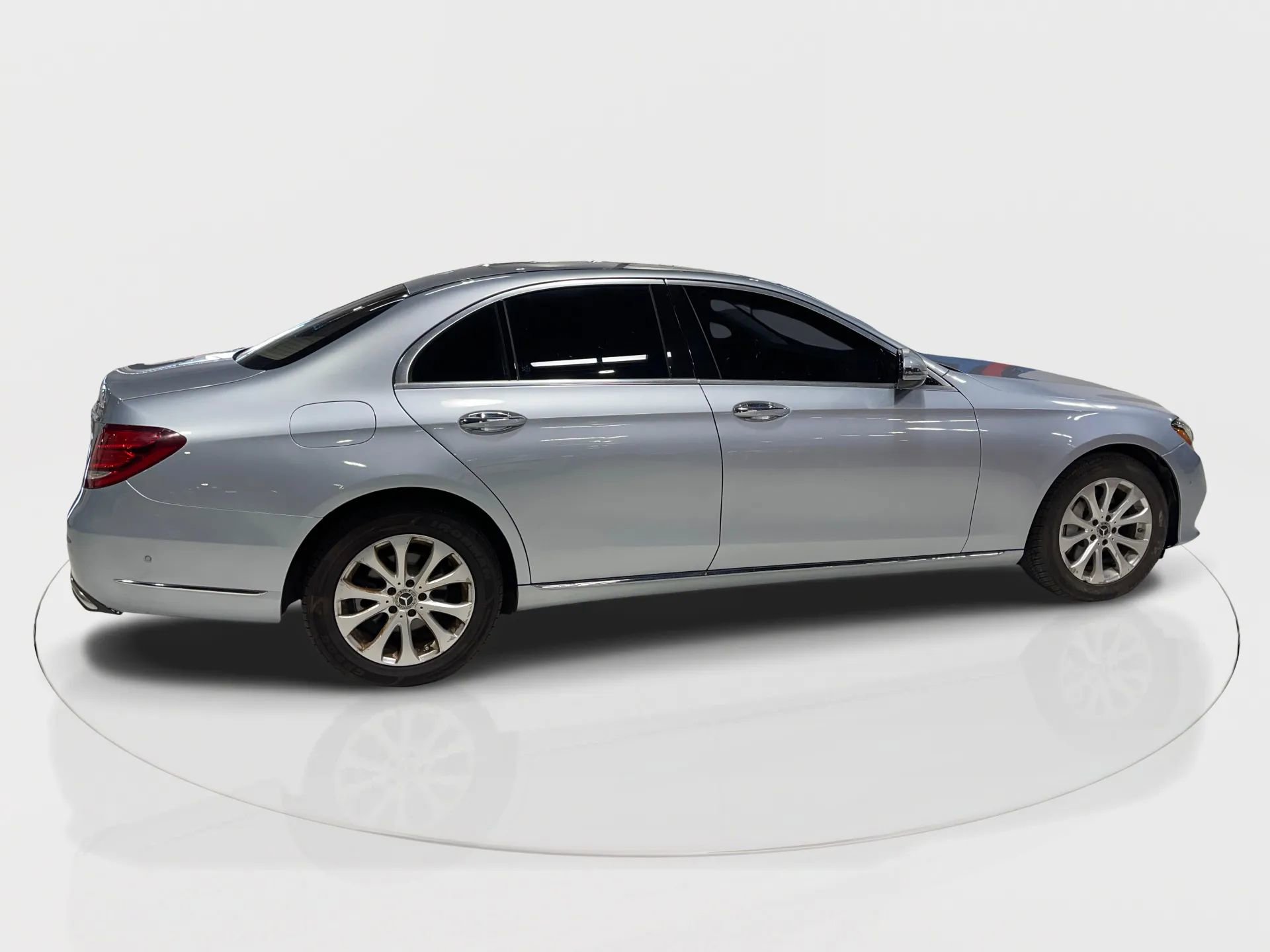 Used 2017 Mercedes-Benz E 300 4MATIC w/ Premium 1 Package image 12