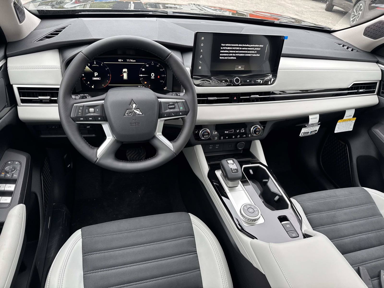 New 2026 Mitsubishi Outlander SE FWD image 7