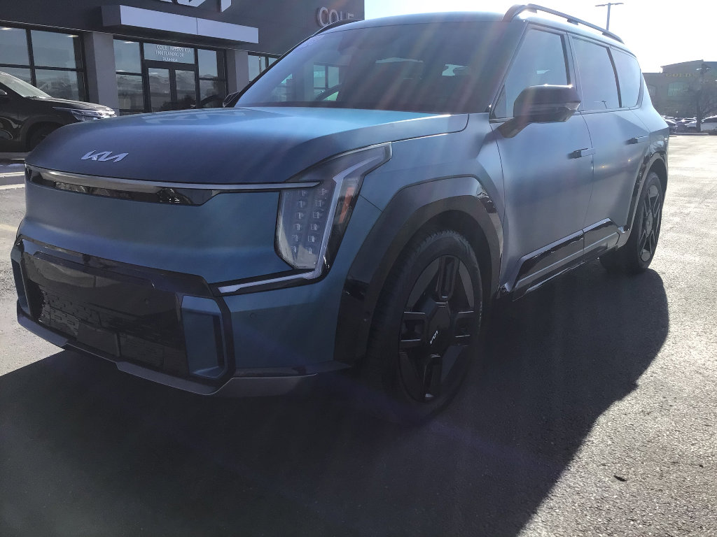 Used 2024 Kia EV9 GT-Line image 2