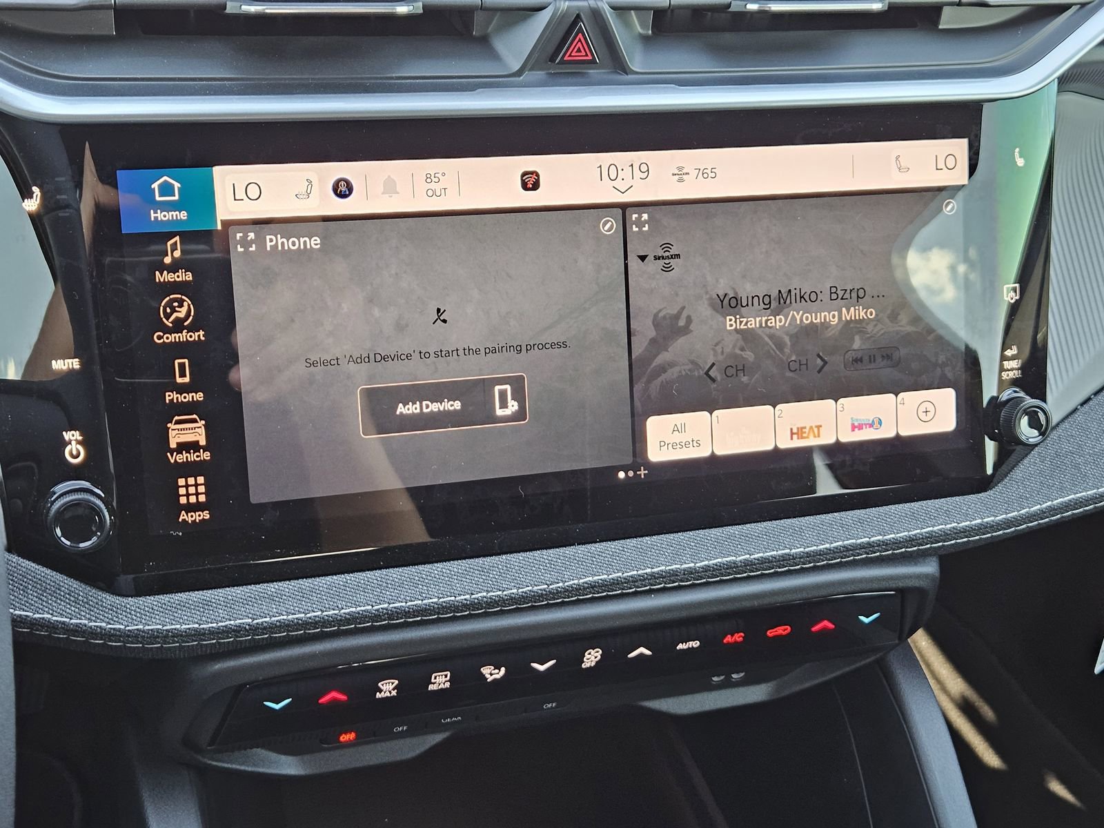 New 2026 Jeep Cherokee Laredo image 18