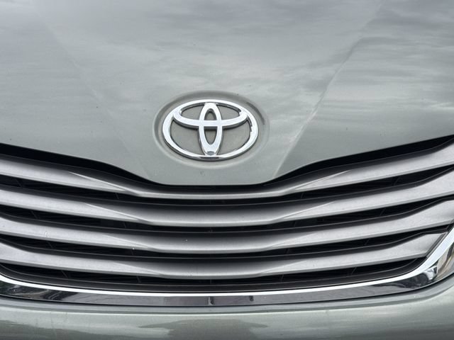 Used 2013 Toyota Sienna XLE FWD image 7