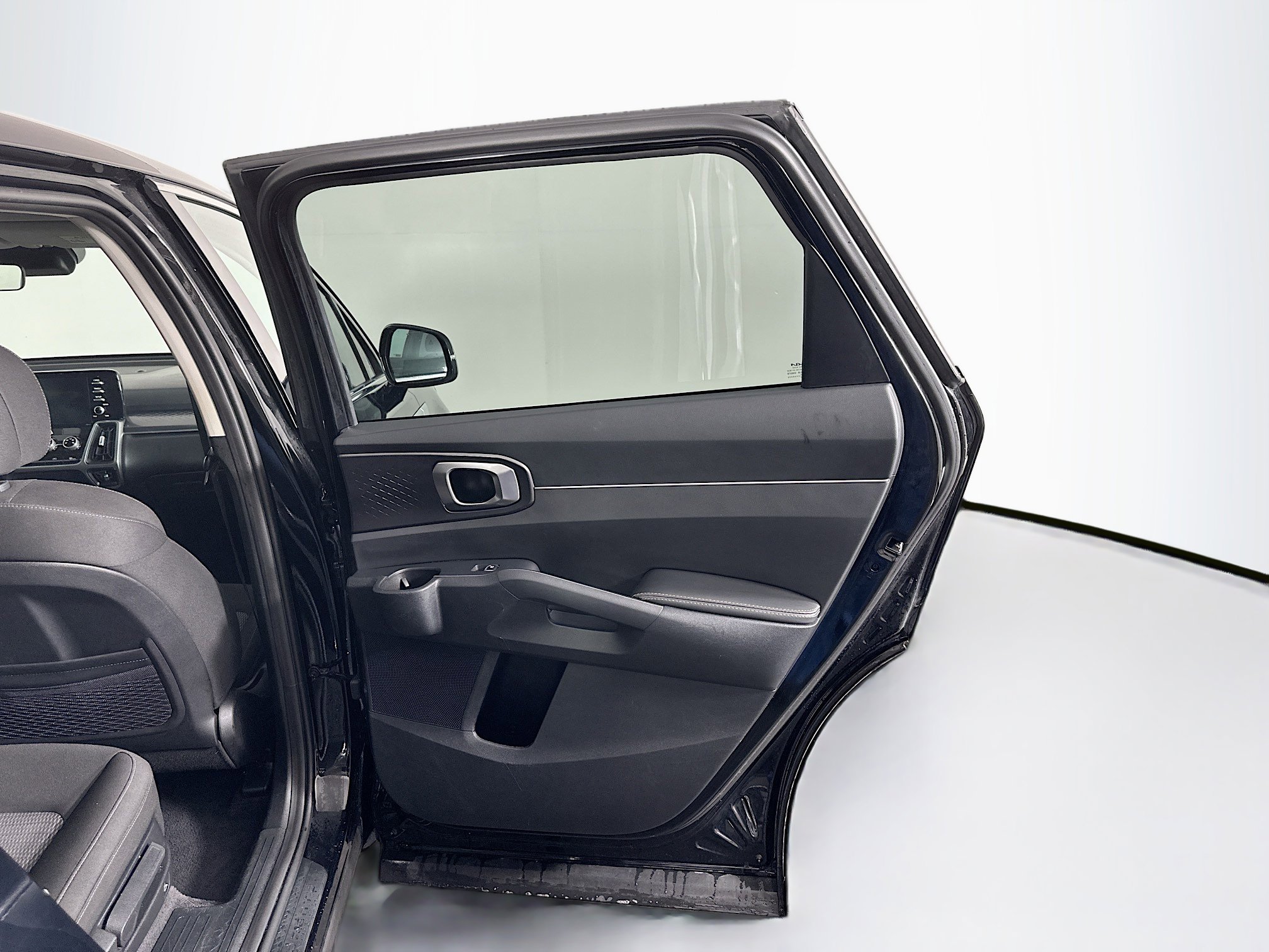 Used 2023 Kia Sorento LX image 30