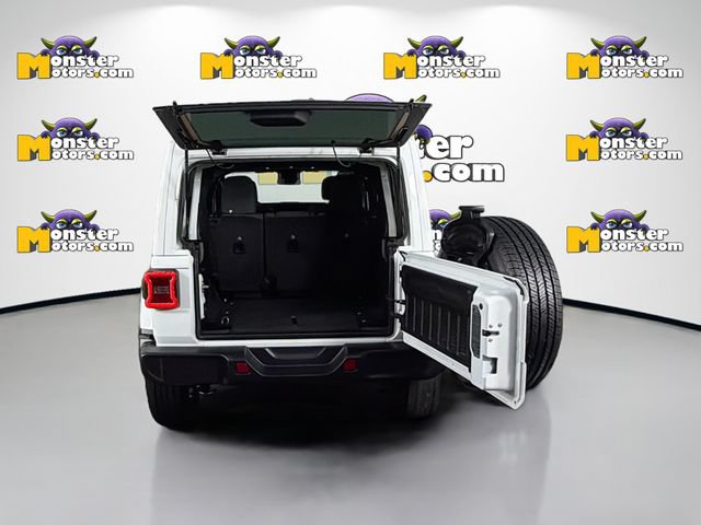 Used 2024 Jeep Wrangler Unlimited Sahara AWD/4WD image 25