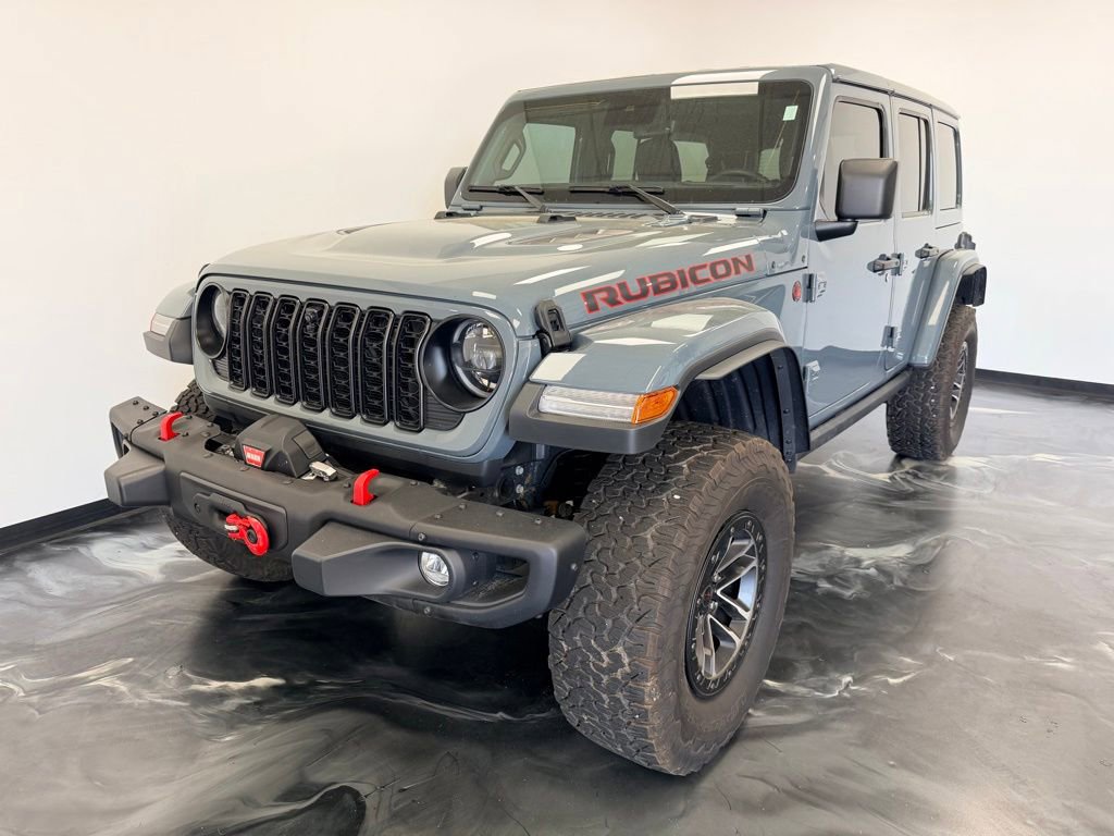 Used 2024 Jeep Wrangler Unlimited Rubicon AWD/4WD image 3