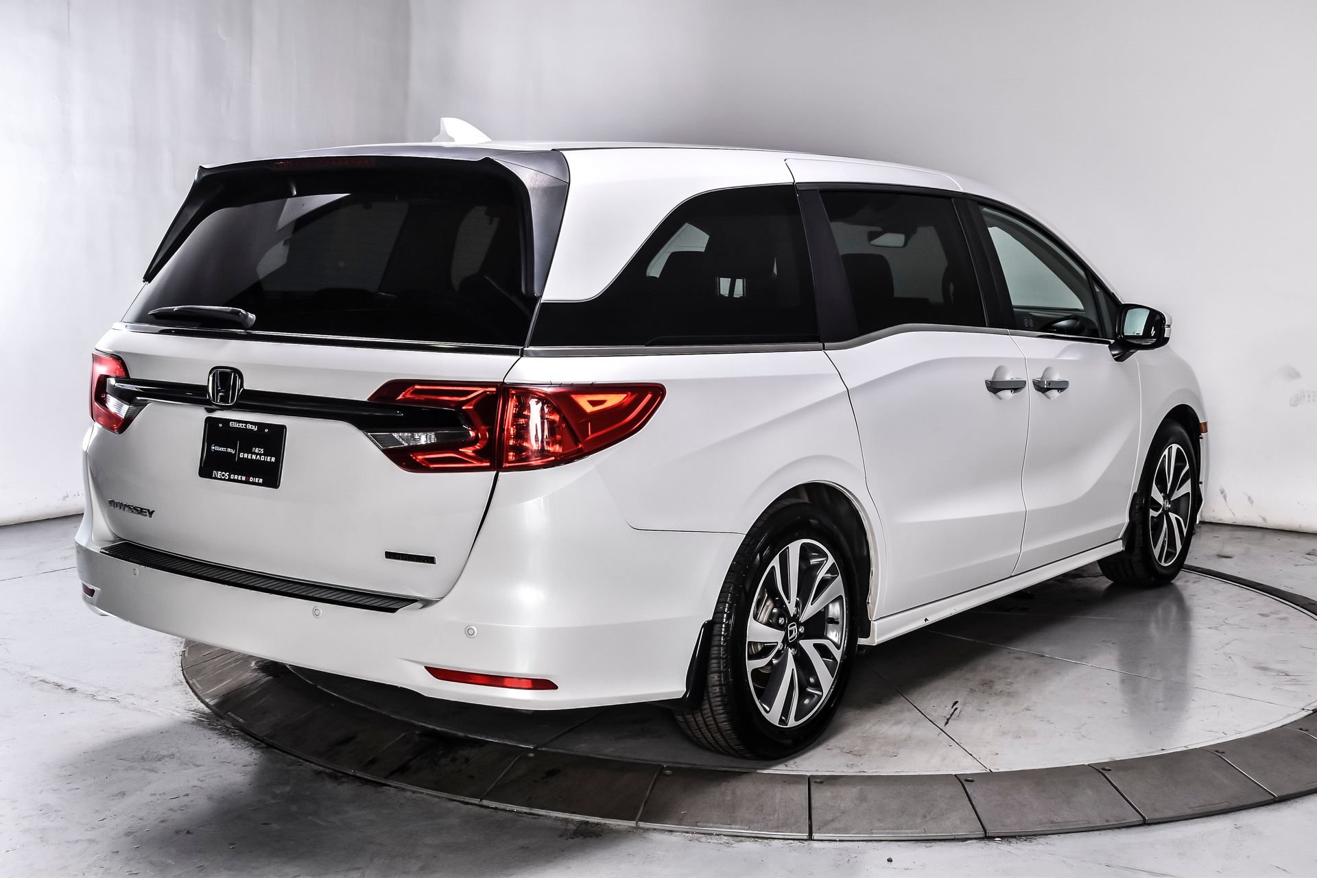 Used 2024 Honda Odyssey Touring image 6