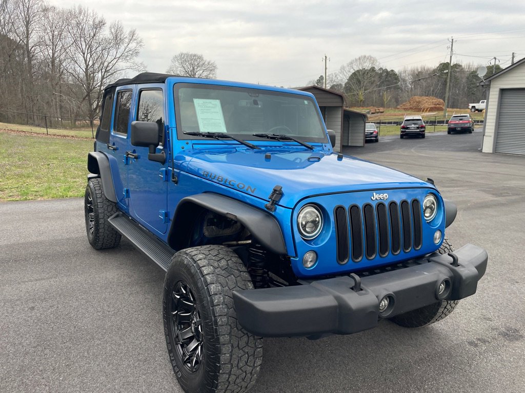 Used 2015 Jeep Wrangler Unlimited Rubicon w/ Connectivity Group image 8