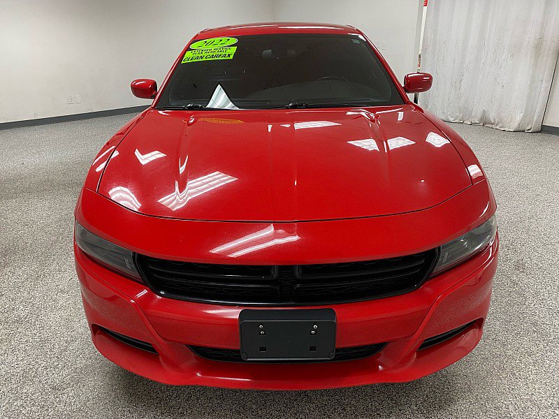 Used 2022 Dodge Charger SXT image 2
