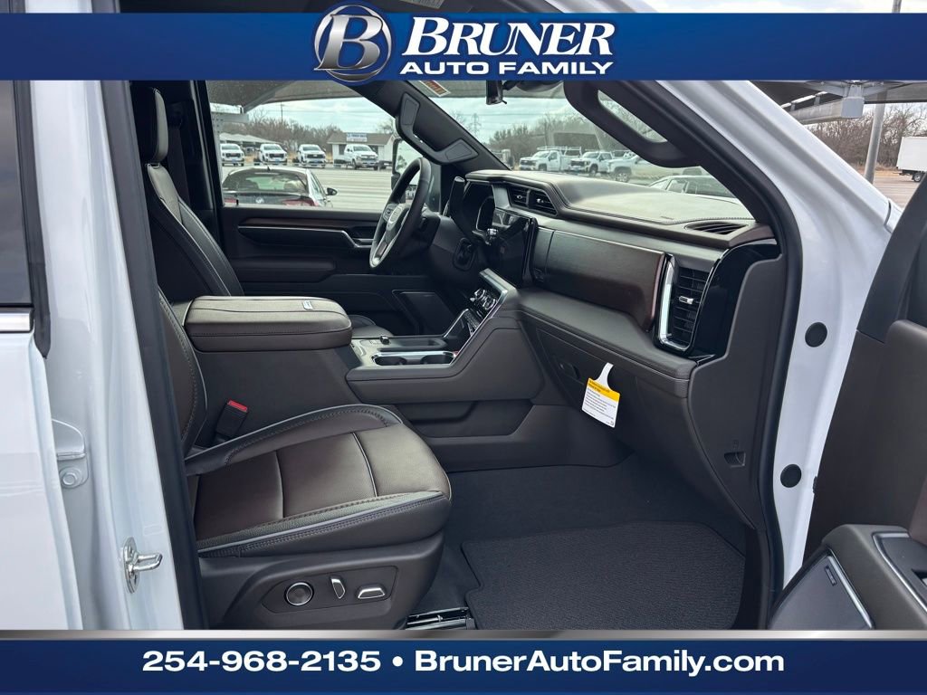 New 2026 GMC Sierra 3500 Denali w/ Denali Reserve Package image 17