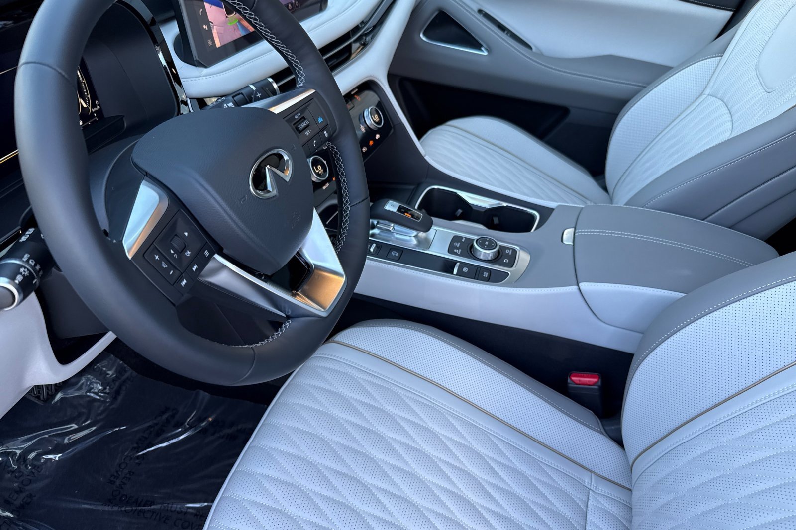 New 2026 INFINITI QX60 Autograph w/ Dark Cargo Package image 9