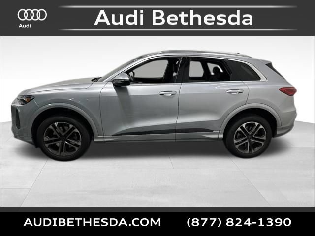 Certified 2025 Audi Q5 Premium w/ Convenience Package AWD/4WD image 4