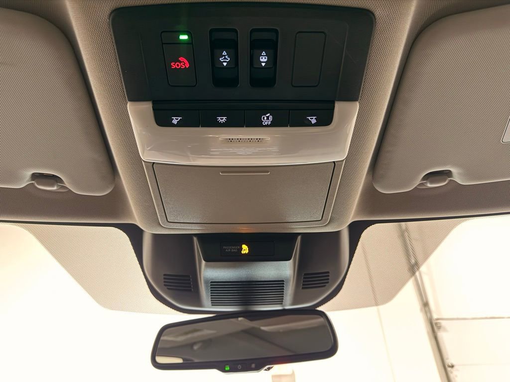 Used 2021 Nissan Rogue Platinum FWD image 22